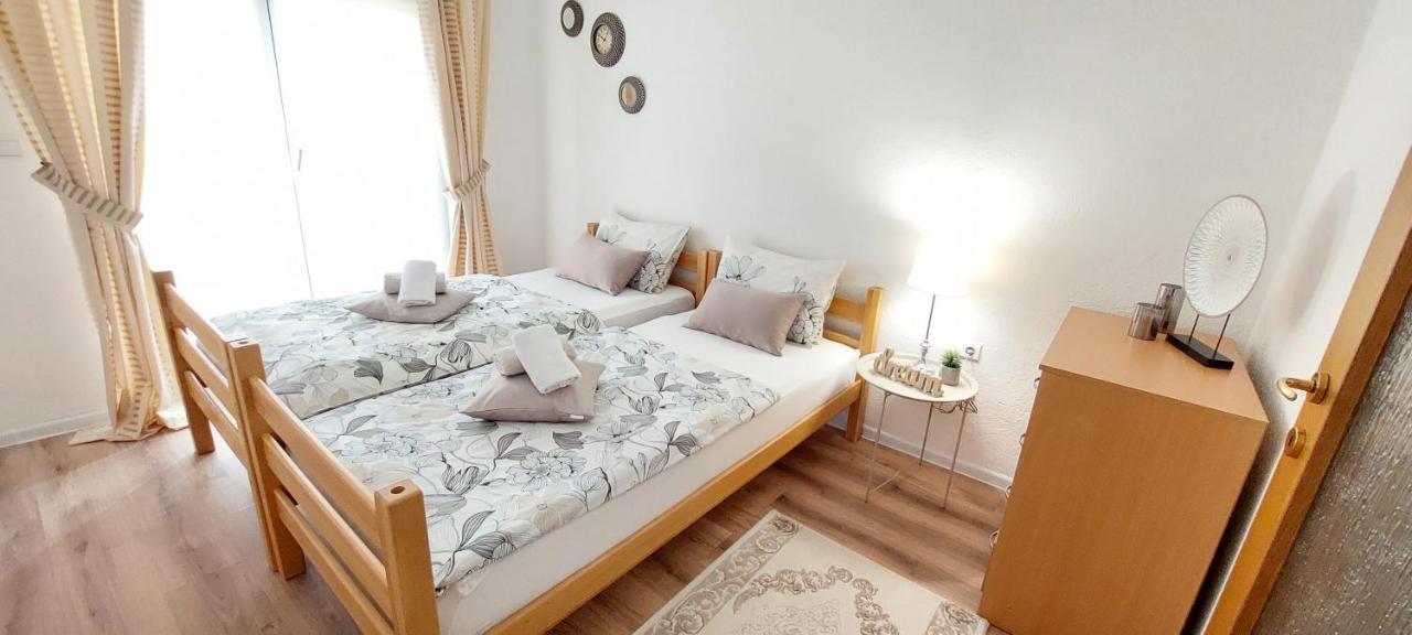 Mb Deluxe Apartment วิโซโค ภายนอก รูปภาพ