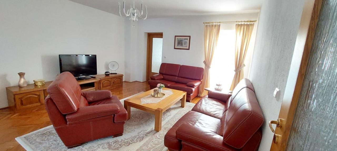 Mb Deluxe Apartment วิโซโค ภายนอก รูปภาพ