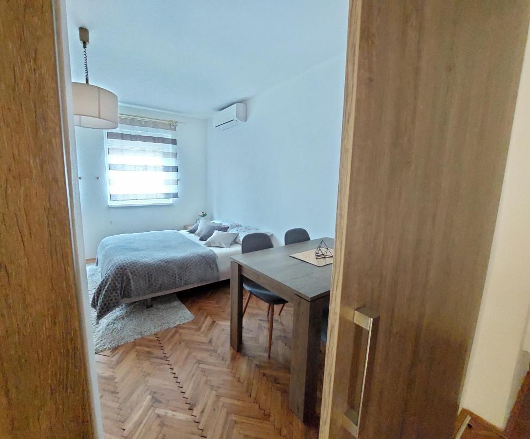 Mb Deluxe Apartment วิโซโค ภายนอก รูปภาพ